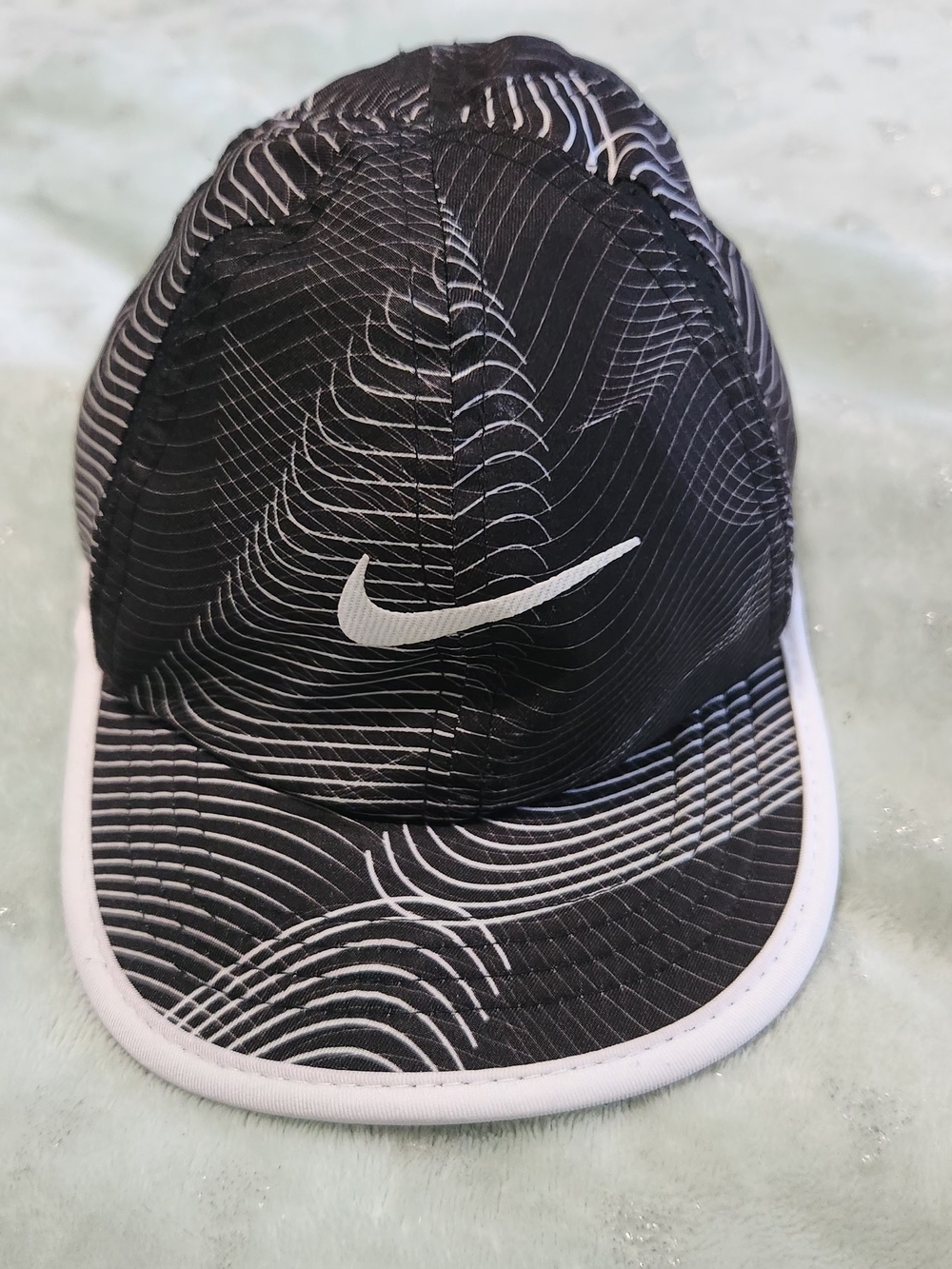 Nike Infant Featherlight Dri-Fit Baseball Cap - Picture 1 of 11